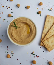 high protein hummus with crackers